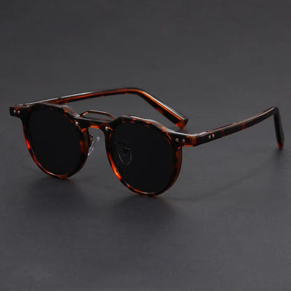 Sundown Style | Timeless Chic Shades